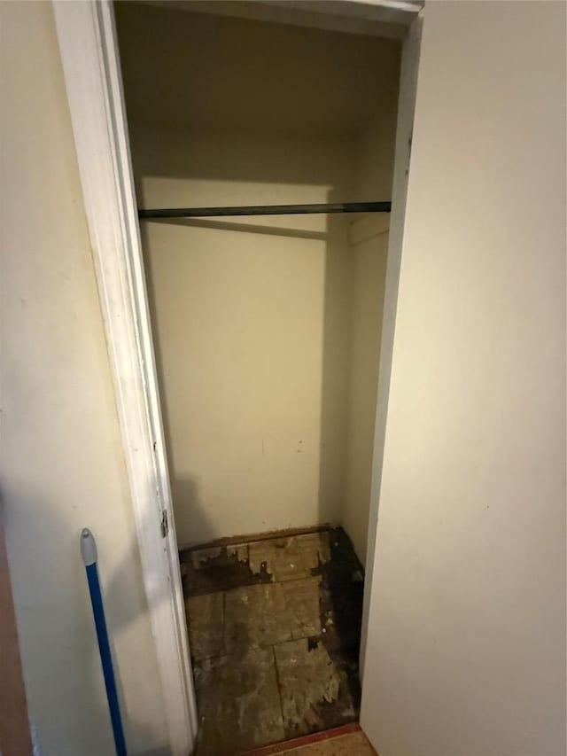 102 Masonic Dr, Elgin, TX 78621 - view of closet