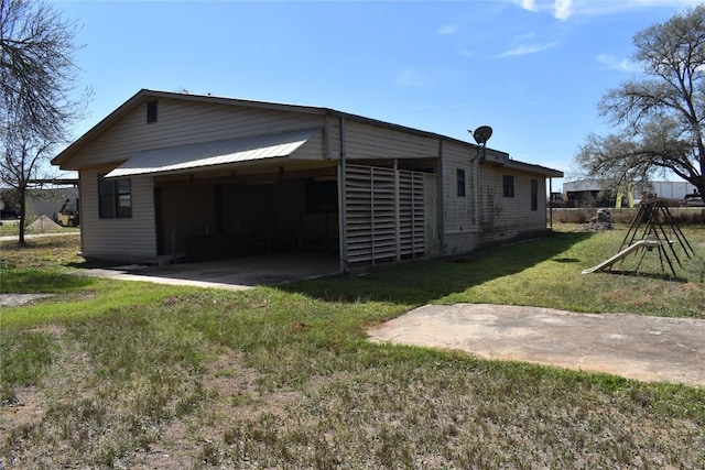 3200 N State Highway 16, Jourdanton, TX 78026 - view of home's exterior with a yard