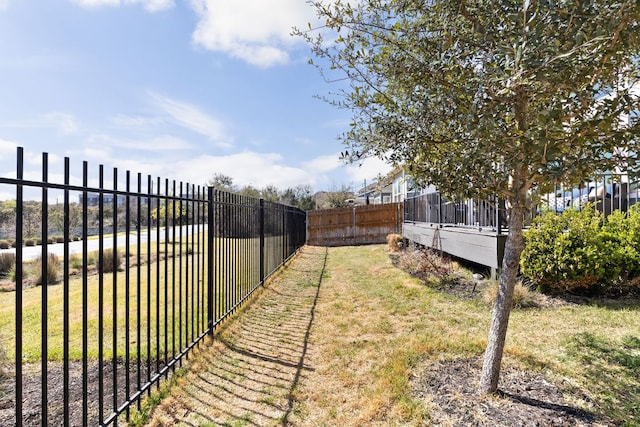 5820 Harper Park Dr Unit 70, Austin, TX 78735 - view of yard