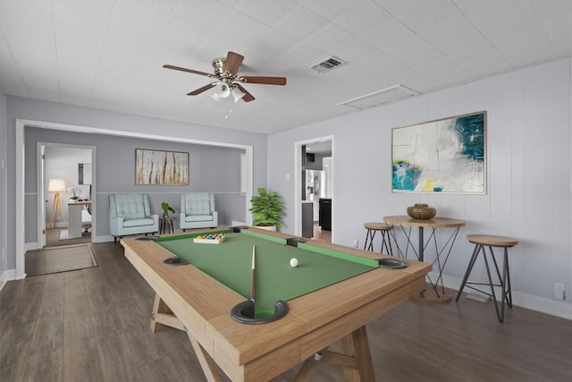 playroom featuring visible vents, billiards, ceiling fan, and wood finished floors