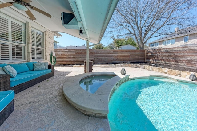 view of swimming pool featuring a ceiling fan, an in ground hot tub, an outdoor living space, a fenced backyard, and a patio area