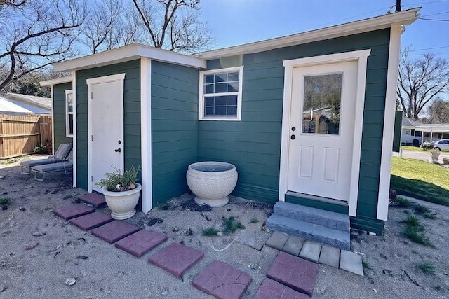 836 W Bell Ave, Rockdale, TX 76567 - photo 12