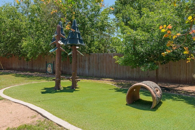 view of yard featuring fence