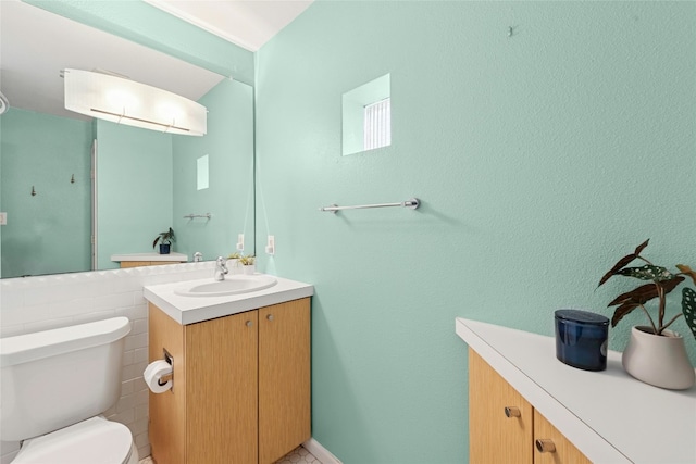 300 Crockett St Unit 118, Austin, TX 78704 - bathroom featuring vanity and toilet