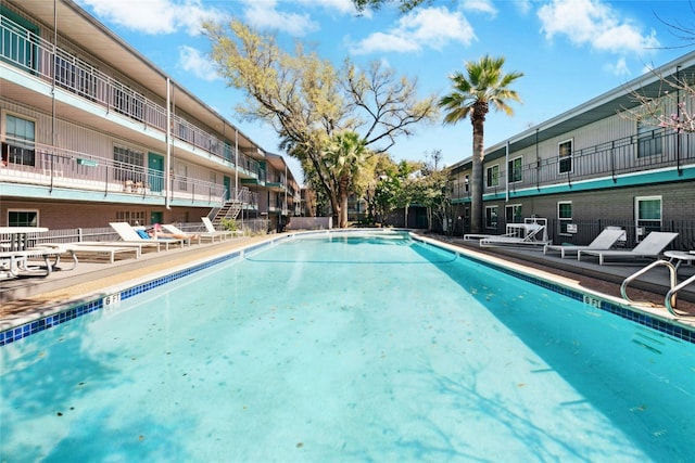 300 Crockett St Unit 118, Austin, TX 78704 - view of community pool