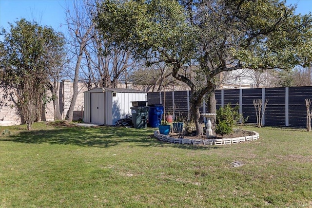 view of yard featuring a storage unit and an outdoor structure