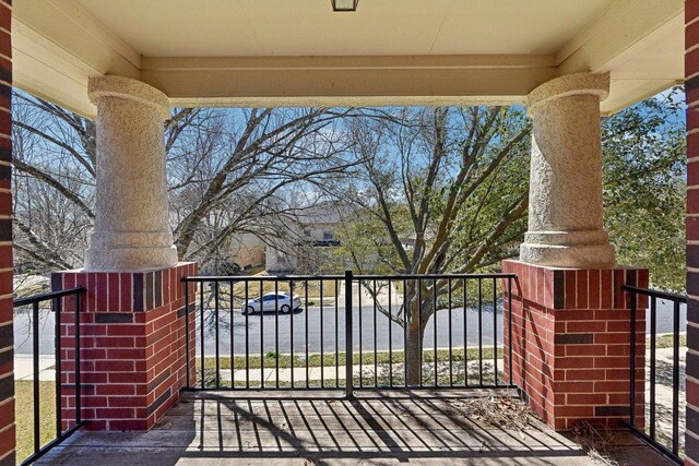 3998 Lord Byron Cir, Round Rock, TX 78664 - photo 14
