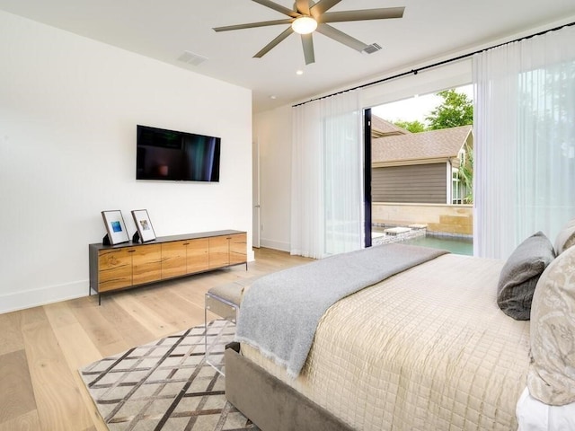 bedroom featuring recessed lighting, visible vents, baseboards, and light wood-style floors