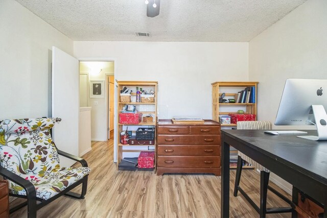3008 Whisper Oaks Ln Unit B, Georgetown, TX 78628 - photo 21