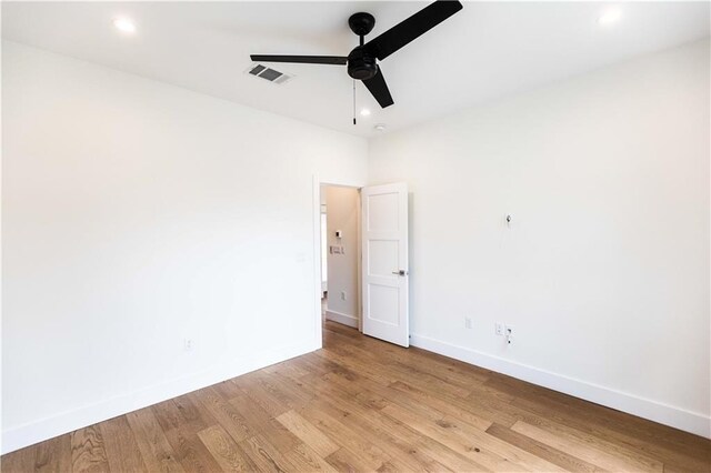 409 W 35th St Unit B, Austin, TX 78705 - spare room featuring a ceiling fan, baseboards, light wood-type flooring, and recessed lighting