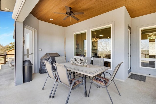 view of patio / terrace with ceiling fan and outdoor dining space