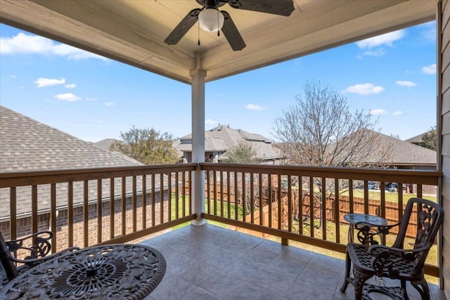 balcony featuring ceiling fan