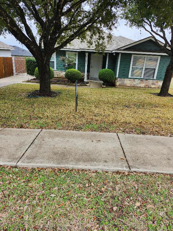 11801 Briarcreek Loop, Manor, TX 78653 - view of front of property with driveway