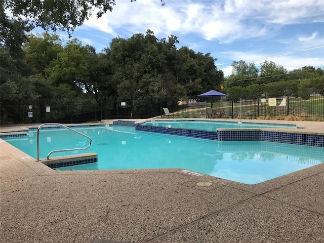 pool with fence