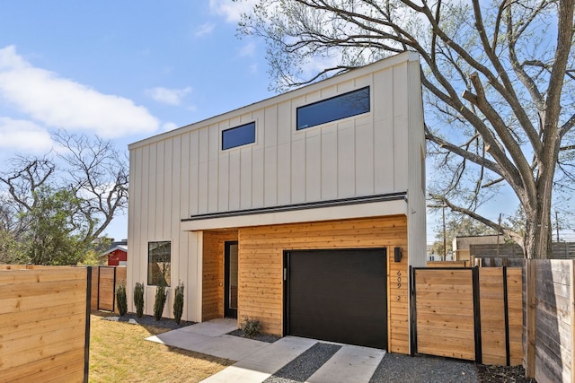 garage featuring fence