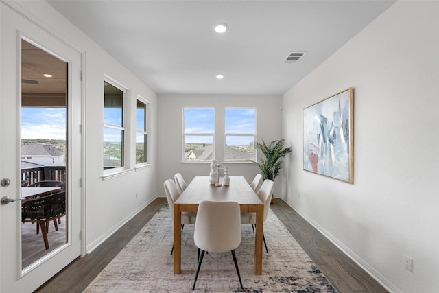 dining area featuring recessed lighting, visible vents, baseboards, and dark wood-style flooring