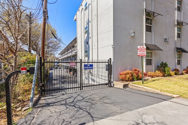 exterior space featuring fence