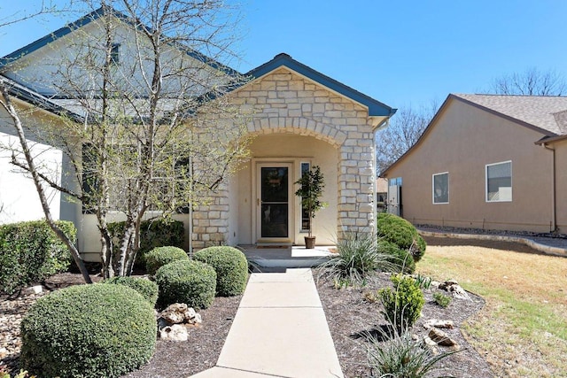 view of front facade with stone siding