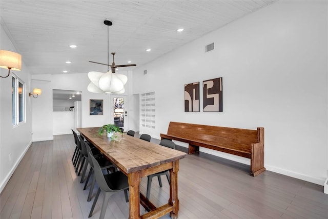 dining space with baseboards, visible vents, recessed lighting, ceiling fan, and hardwood / wood-style flooring