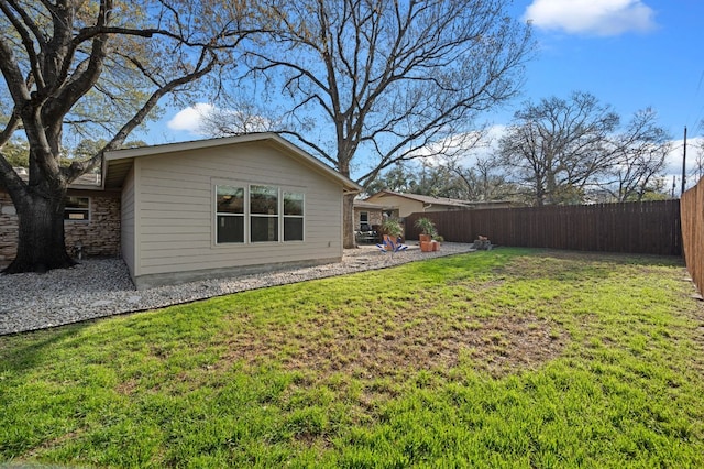 2709 Cascade Dr, Austin, TX 78757 - view of fenced backyard
