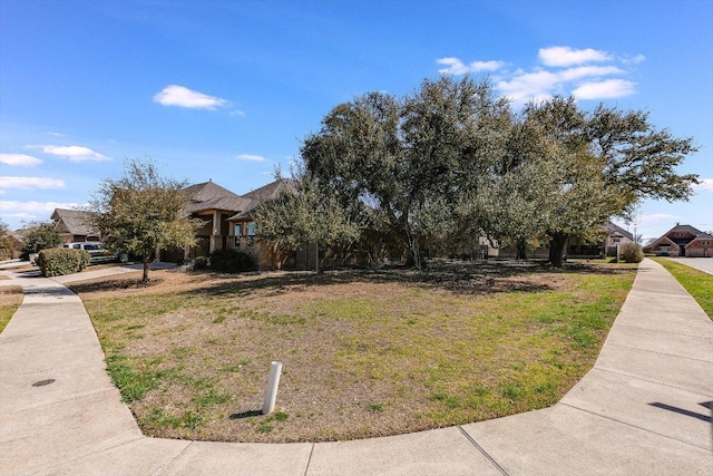 view of front of home with a front lawn