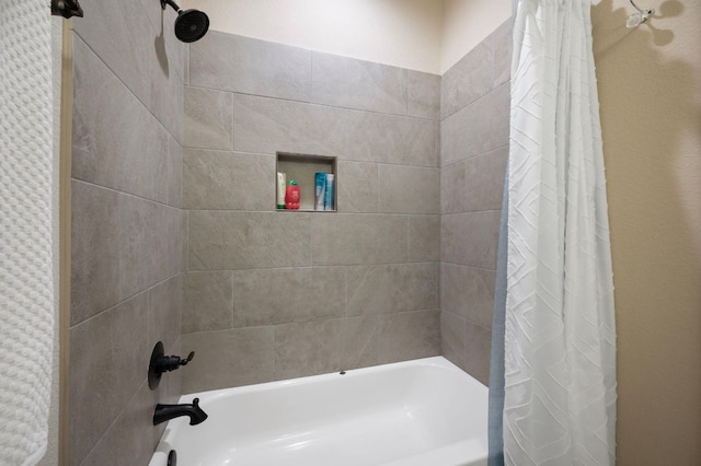 full bath with shower / bath combo