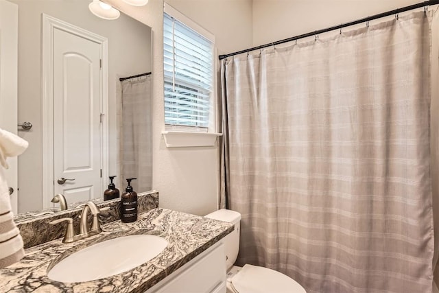 921 Morning Moon Cir, Austin, TX 78732 - bathroom with vanity and toilet