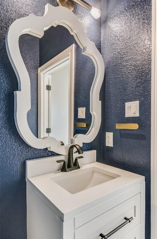 5300 Traviston Dr, Austin, TX 78738 - bathroom featuring vanity
