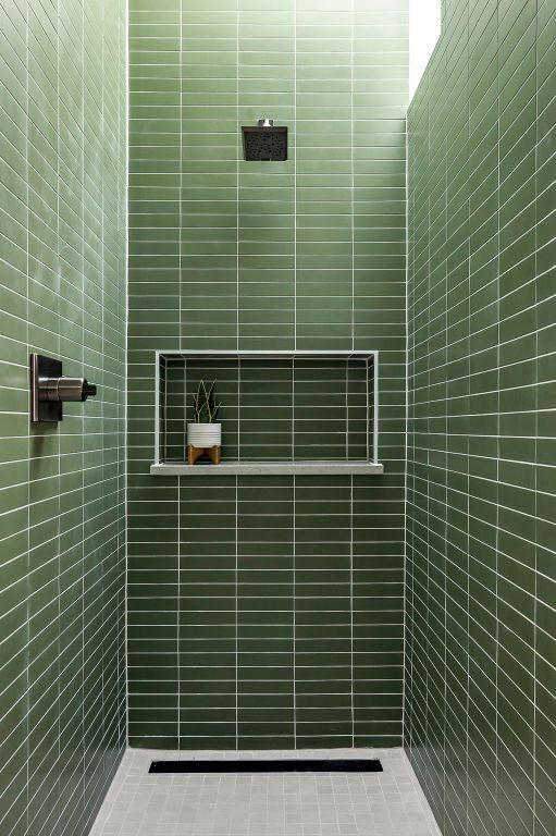 interior details with tiled shower