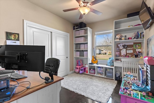 office area with ceiling fan