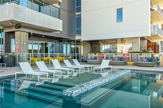 222 W Ave Unit 2109, Austin, TX 78701 - view of pool