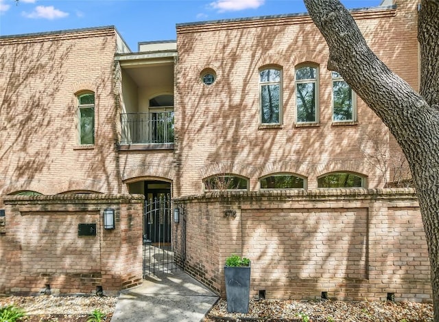 view of property featuring a fenced front yard