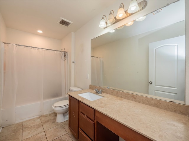 670 Landon Samuel Loop, Pflugerville, TX 78660 - bathroom featuring vanity, tile patterned flooring, shower / bath combo with shower curtain, and recessed lighting