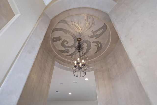 14320 Senia Bnd, Austin, TX 78738 - detailed view of a chandelier and recessed lighting