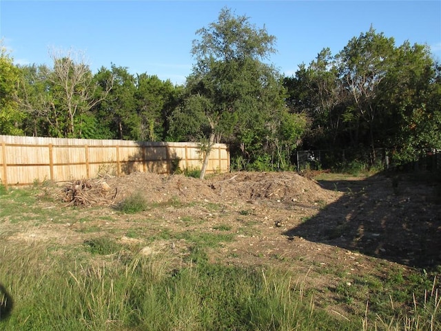 Listing photo 3 for 11103 1st St, Jonestown TX 78645