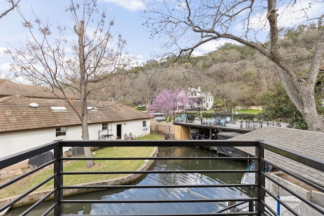 6702 Elfland Dr, Austin, TX 78746 - balcony with a water view