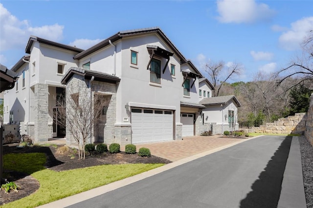 105 Cascading Water Pl, Lakeway, TX 78734 - photo 2