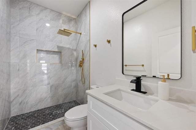 195 Bianca Cir, Del Valle, TX 78617 - full bath with vanity and a tile shower