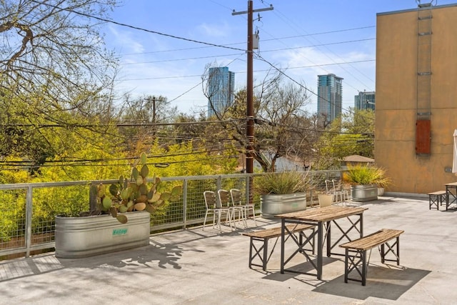 1601 E Cesar Chavez St Unit 202, Austin, TX 78702 - view of patio / terrace