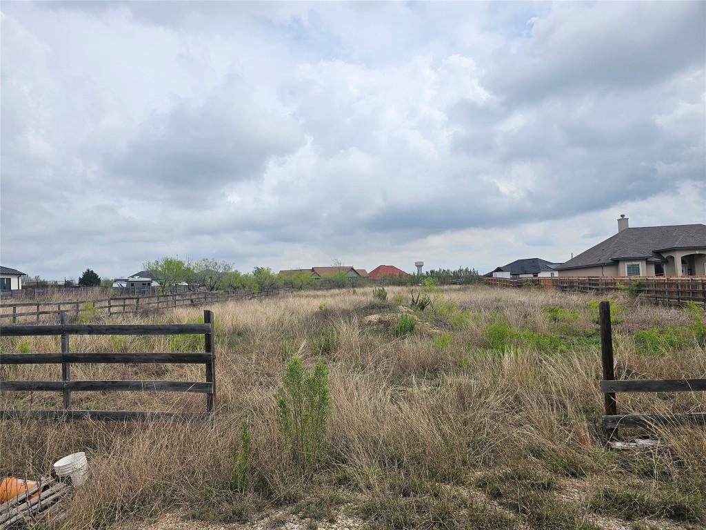 154 Burrobrush St, Niederwald, TX 78640 - photo 3