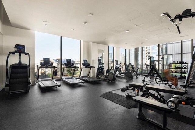 44 E Ave Unit 2601, Austin, TX 78701 - exercise room featuring floor to ceiling windows