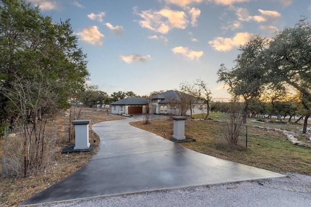 21603 Thomas Cv, Lago Vista, TX 78645 - ranch-style home featuring concrete driveway
