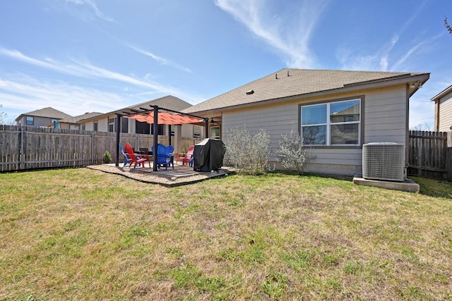 7004 Ashen Ln, Austin, TX 78747 - rear view of property featuring a patio and a fenced backyard