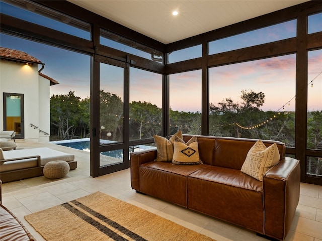 4401 Amarra Dr Unit 14, Austin, TX 78735 - sunroom / solarium featuring tile patterned floors and recessed lighting
