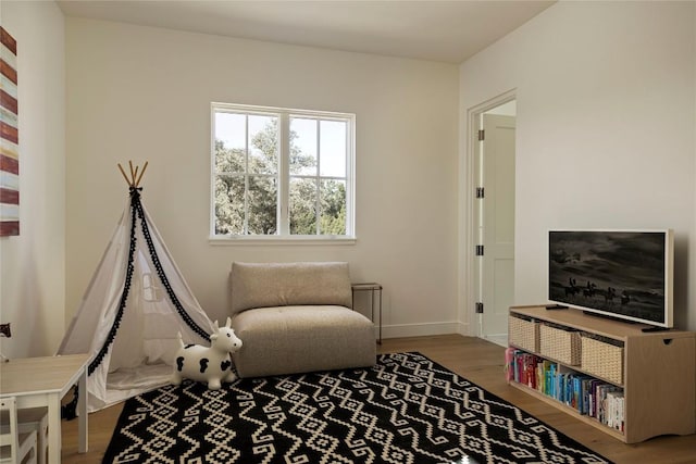 4401 Amarra Dr Unit 14, Austin, TX 78735 - sitting room with wood finished floors and baseboards