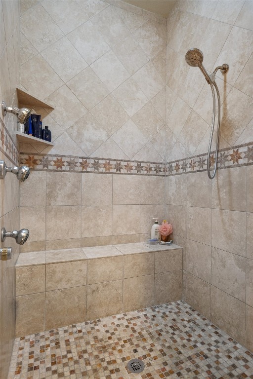 4403 Elohi Dr, Austin, TX 78746 - bathroom featuring tiled shower