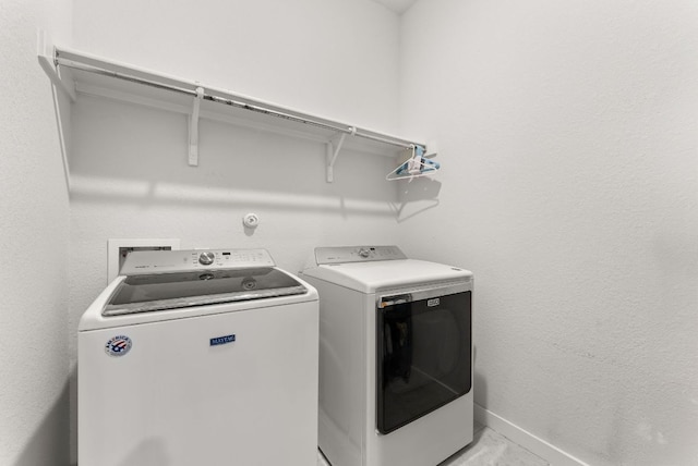 386 Nautical Loop, Kyle, TX 78640 - washroom with washing machine and dryer