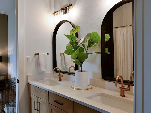 871 Blackbuck Ridge Dr, Lampasas, TX 76550 - bathroom with double vanity and a sink