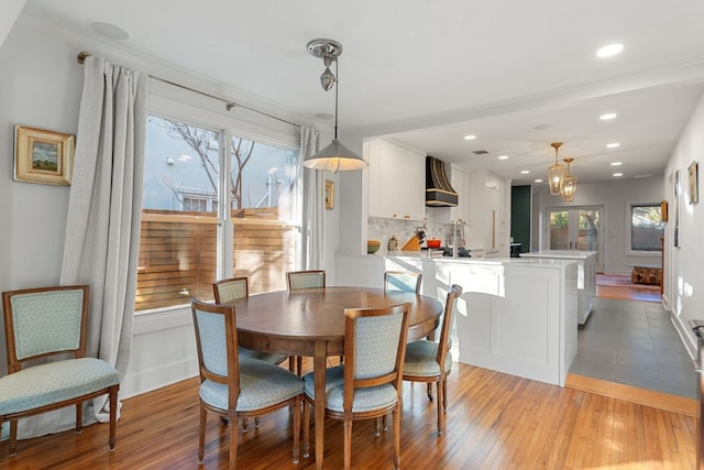 3506 Clearview Dr, Austin, TX 78703 - dining area with plenty of natural light, light wood-style floors, recessed lighting, and a chandelier