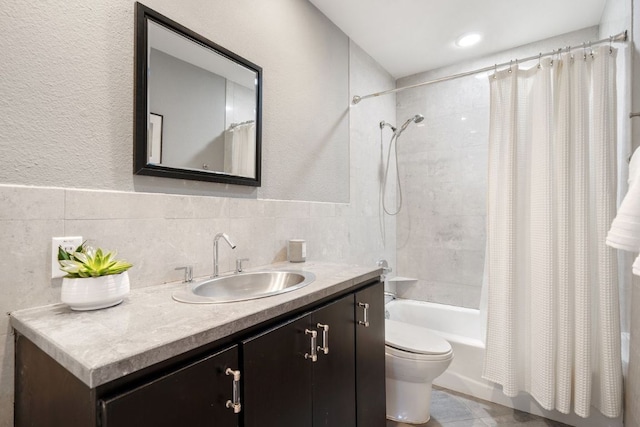 3506 Clearview Dr, Austin, TX 78703 - bathroom featuring vanity, shower / bath combo, tile walls, and tile patterned flooring